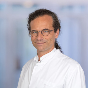 Dr. med. Arndt von Kirchbach Chefarzt, Facharzt für Chirurgie und Viszeralchirurgie, Schwerpunkt minimalinvasive und Tumorchirurgie - Immanuel Klinikum Bernau