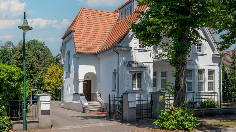 Hausansicht des Immanuel MVZ Klosterfelde zur Pressemitteilung Neue Kinderärztin stärkt Versorgung in Klosterfelde