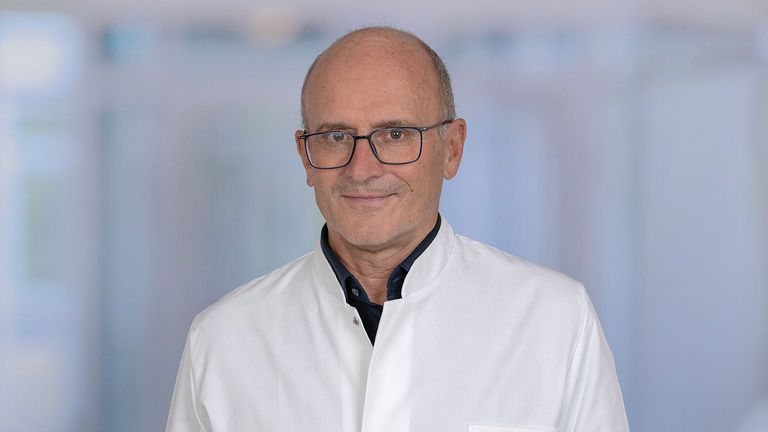 Immanuel Klinikum Bernau Herzzentrum Brandenburg - Anästhesiologie, Intensivmedizin und Schmerztherapie - Ehrung für Chefearzt Dr. Georg Fritz für Engagement während Pandemie