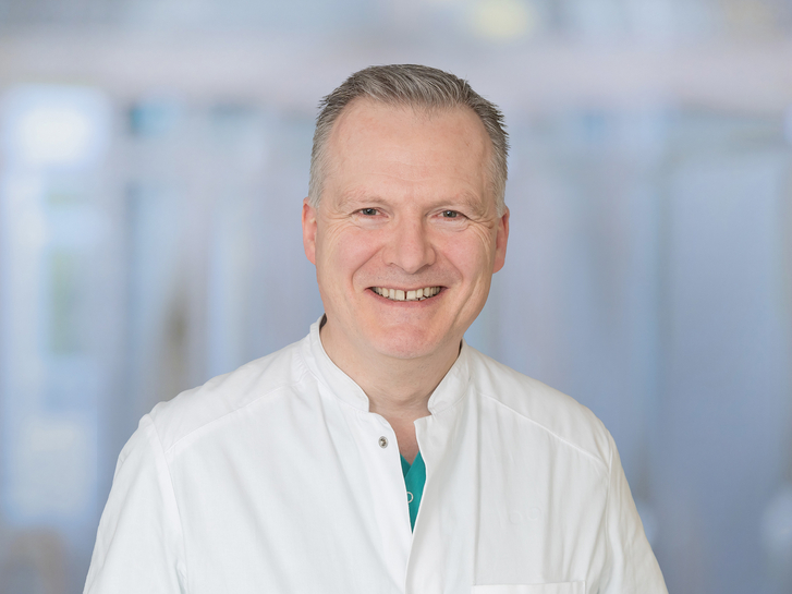 Univ.-Prof. Dr. med. Johannes Maximilian Albes, MBA Chefarzt der Abteilung für Herz- und Gefäßchirurgie - Immanuel Herzzentrum Brandenburg in Bernau bei Berlin