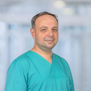 Dr. med. Alexander Ring Oberarzt, Innere Medizin